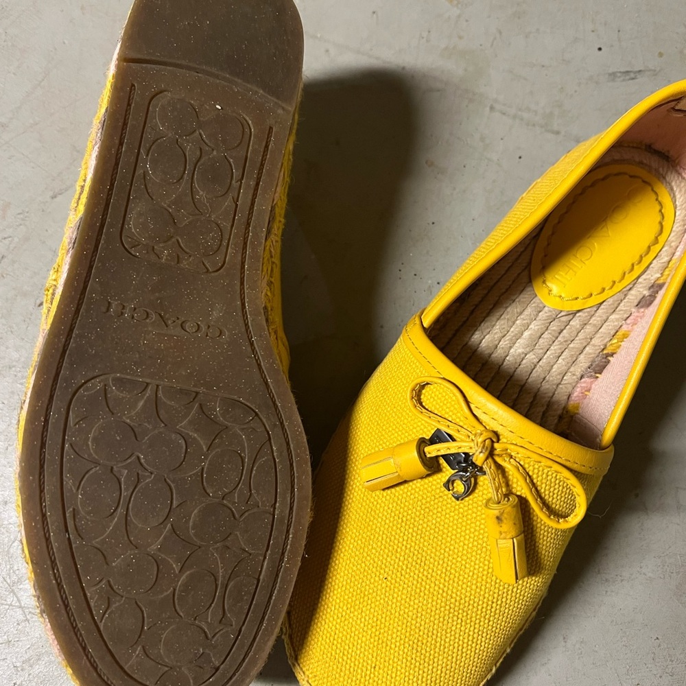 Coach espadrilles yellow color very good condition